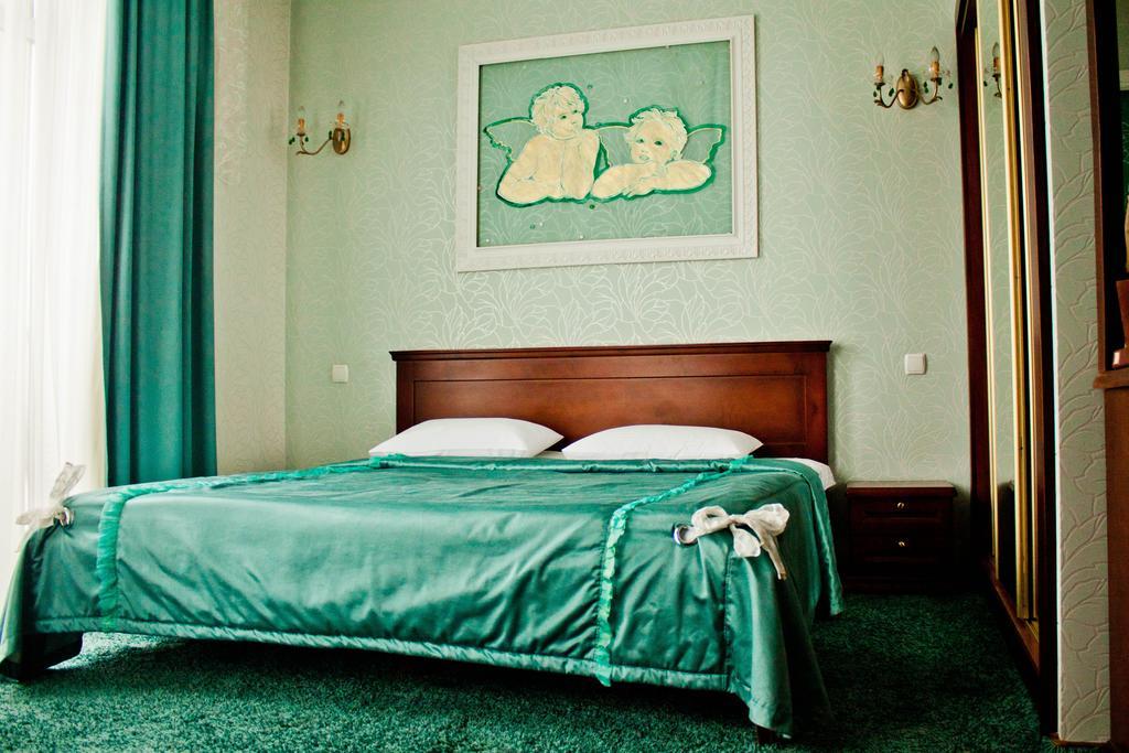 Optima Collection Park Hotel Ivano-Frankivsk Habitación foto