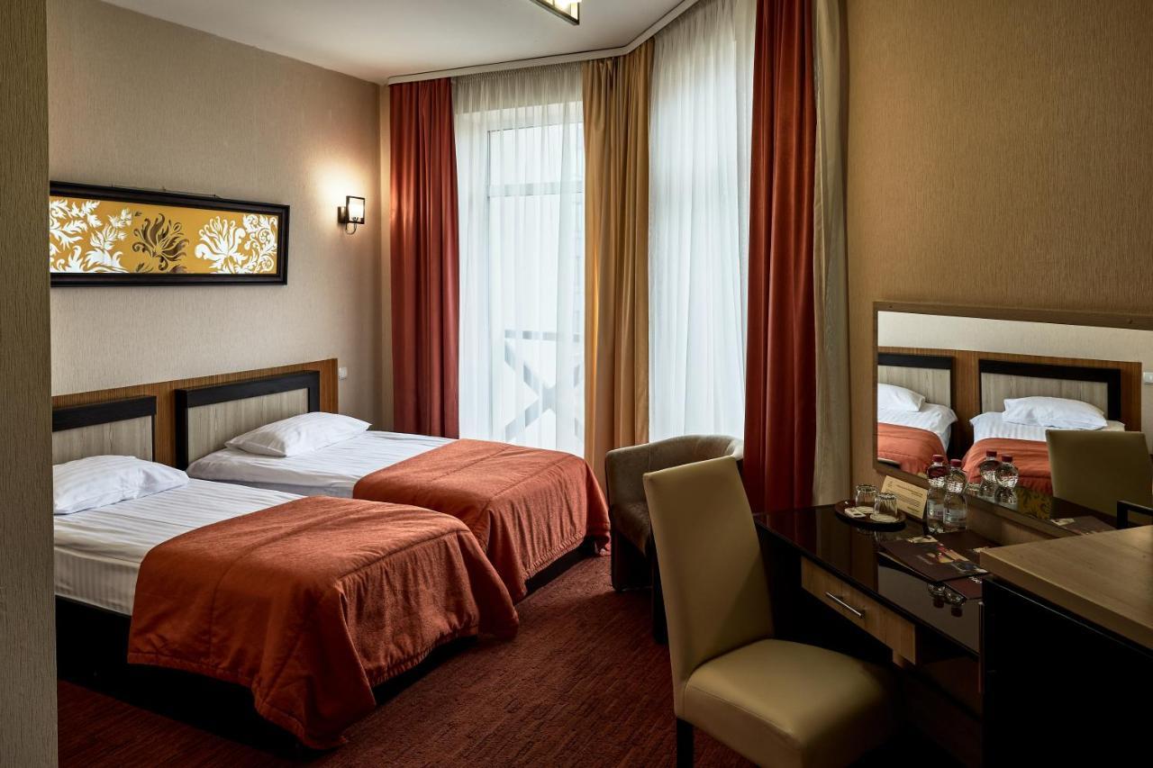 Optima Collection Park Hotel Ivano-Frankivsk Habitación foto
