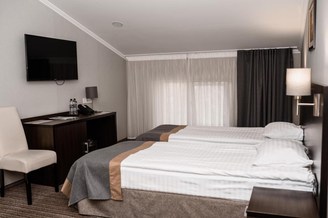 Optima Collection Park Hotel Ivano-Frankivsk Exterior foto
