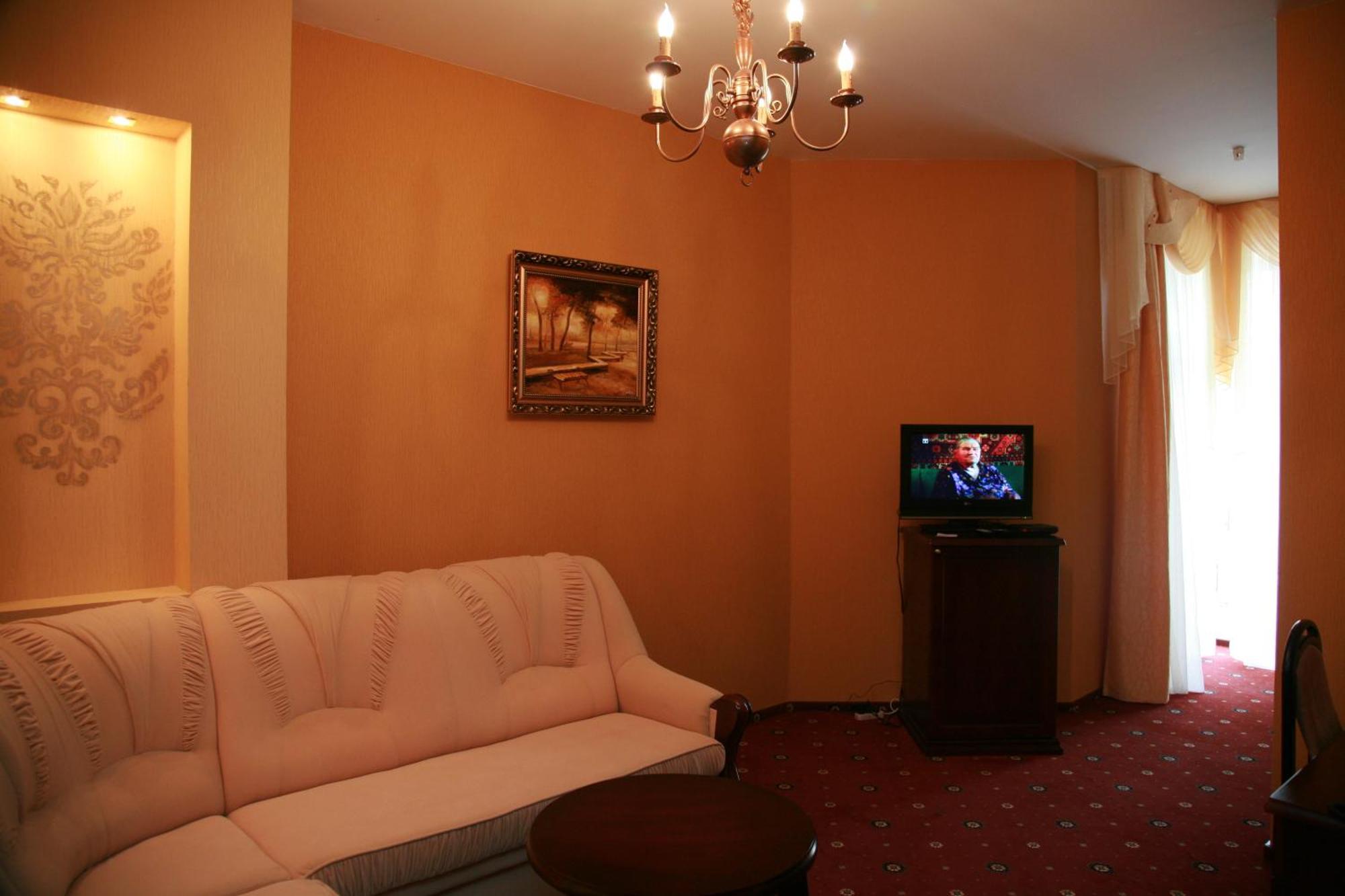 Optima Collection Park Hotel Ivano-Frankivsk Habitación foto