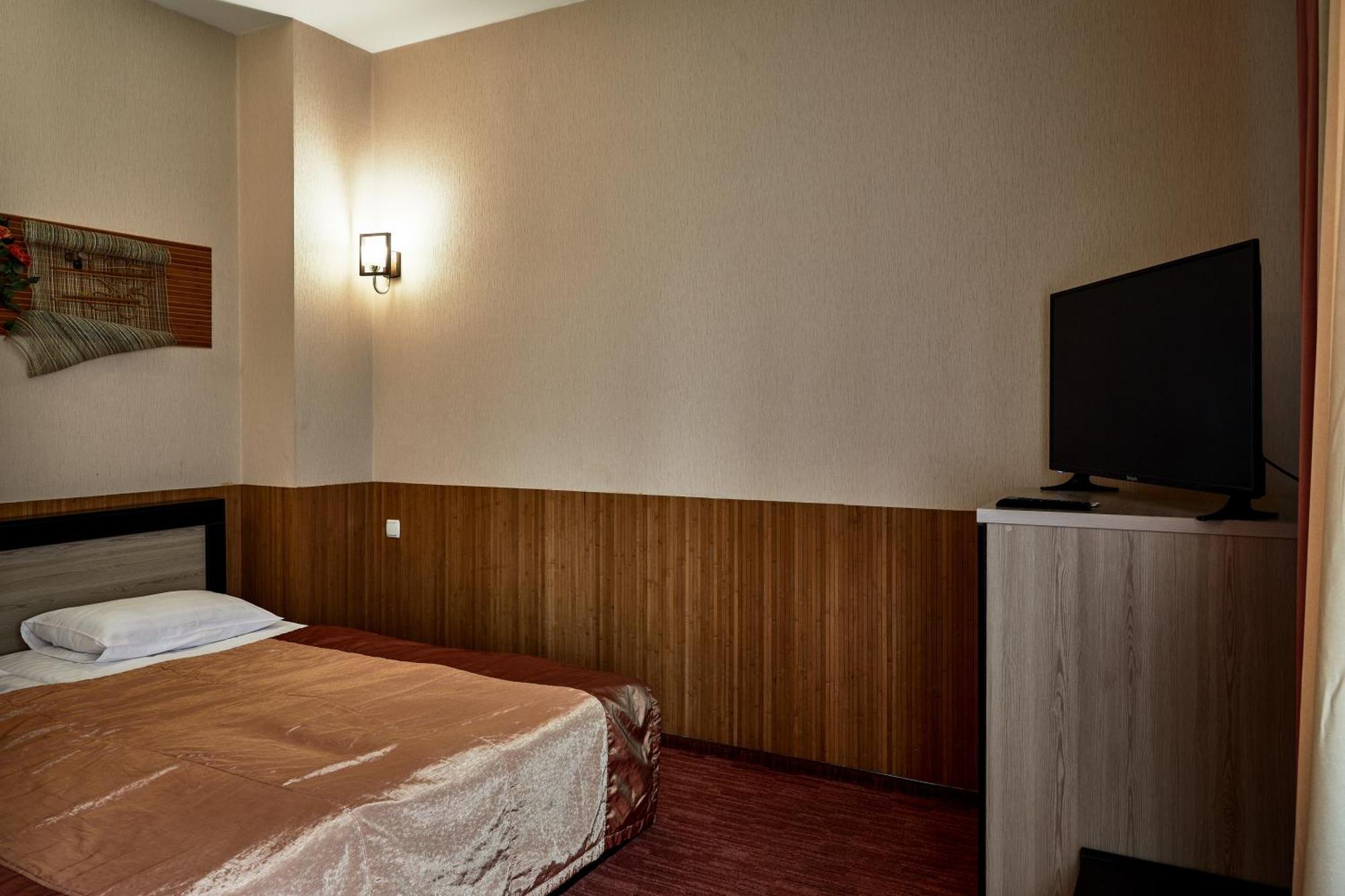 Optima Collection Park Hotel Ivano-Frankivsk Habitación foto